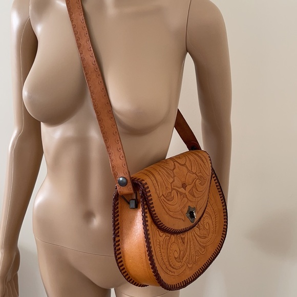 VINTAGE | Hand tooled leather bag - Picture 11 of 12